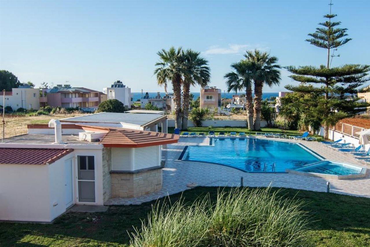 Manolis Apartments Malia Eksteriør bilde