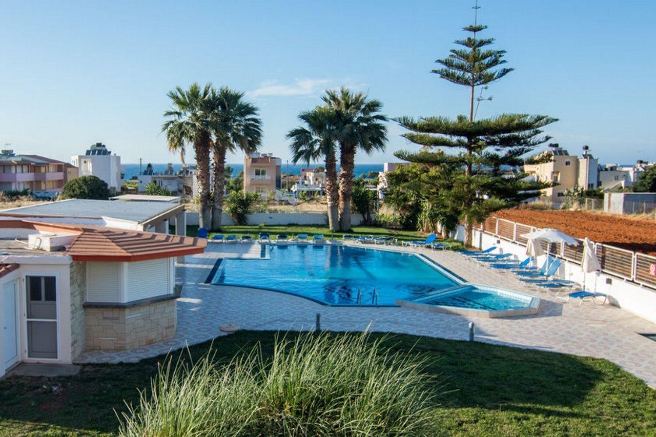 Manolis Apartments Malia Eksteriør bilde