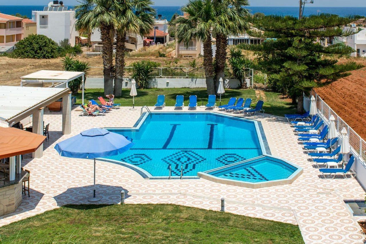 Manolis Apartments Malia Eksteriør bilde